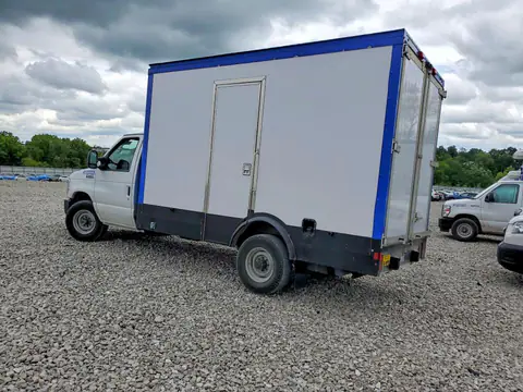 2023 FORD E350 VIN 1FDWE3FK5PDD09760 фото 2