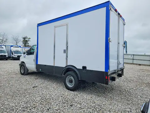 2023 FORD E350 VIN 1FDWE3FK1PDD32050 фото 2