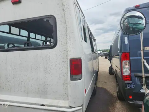 2001 FORD ECONOLINE VIN 1FDXE45S21HA24980 фото 3
