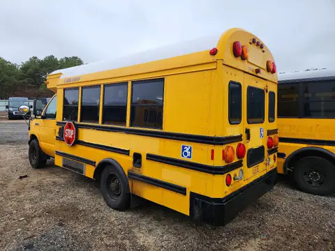2006 FORD ECONOLINE VIN 1FDSE35P36HA41357 фото 3