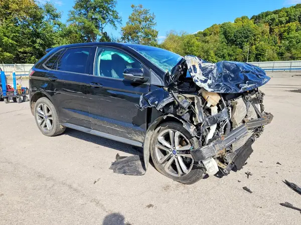 2FMPK4AP0HBC53157 — 2017 Ford EDGE, zdjęcie 4 z Copart, Przód