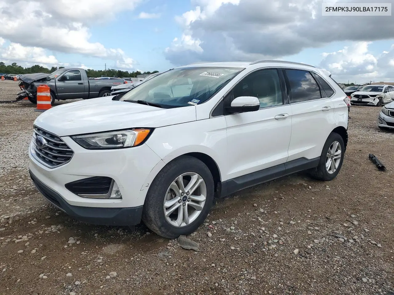 2FMPK3J90LBA17175 Ford EDGE 2020 — uszkodzenie Tył, zdjęcie przed naprawą