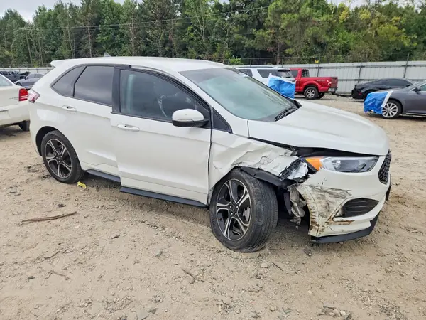 2FMPK4AP6PBA54449 — 2023 Ford EDGE, фото 4 с аукциона Copart, Передняя часть