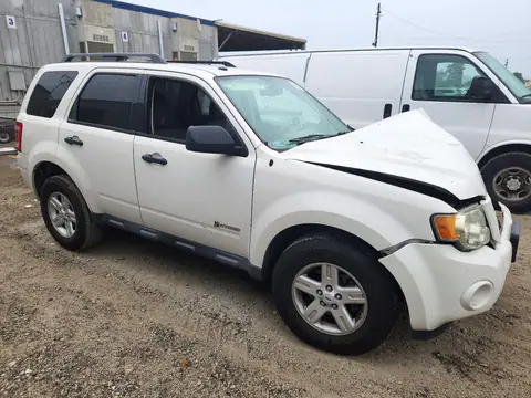 1FMCU49349KA15958 — 2009 Ford Escape, zdjęcie 4 z Copart, Przód