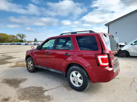 2011 Ford Escape Xlt VIN 1FMCU9D79BKB98884 фото 2