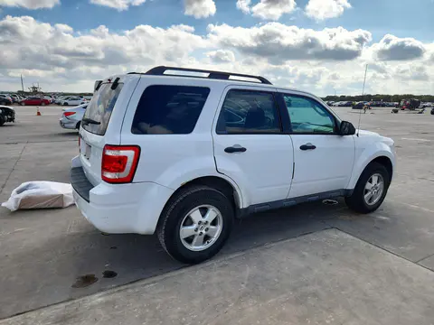 2011 Ford Escape Xlt VIN 1FMCU0D74BKB48468 фото 3