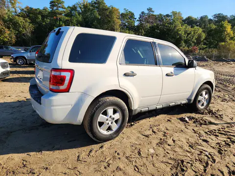 2012 Ford Escape Xls VIN 1FMCU0C76CKA62808 фото 3