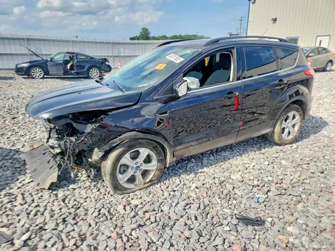 1FMCU9GX9DUA04440 — 2013 Ford Escape, Przód (Front End), zdjęć przed naprawą