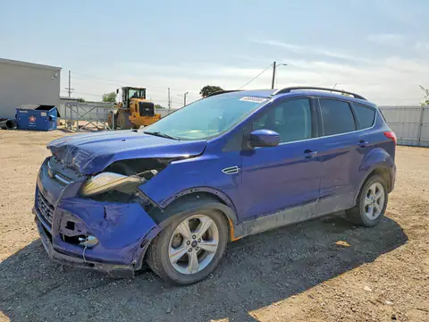 1FMCU9GX4GUC87737 Ford Escape 2016 — uszkodzenie Przód, zdjęcie przed naprawą