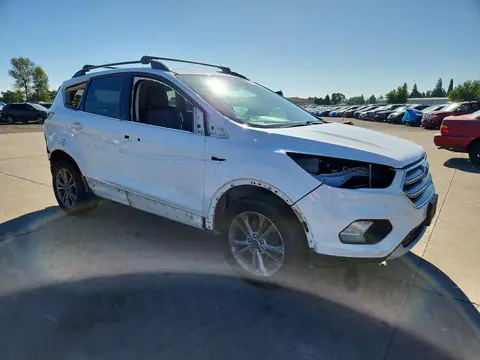 1FMCU9GD1HUA52039 — 2017 Ford Escape, photo 4 from Copart 19.10.2026, Side