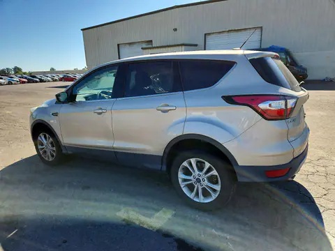 2017 Ford Escape VIN 1FMCU9GD5HUE24093 фото 2