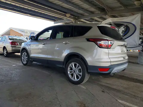 2017 Ford Escape VIN 1FMCU0GD1HUA54692 фото 2