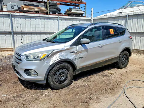 1FMCU0GD4HUA32671 — 2017 Ford Escape, ПЕРЕДНЯЯ ЧАСТЬ (Front End), фото до ремонта