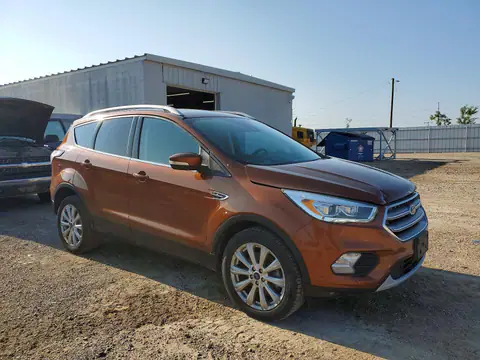 1FMCU9J93HUE21486 — 2017 Ford Escape, photo 4 from Copart 30.09.2026, Front end