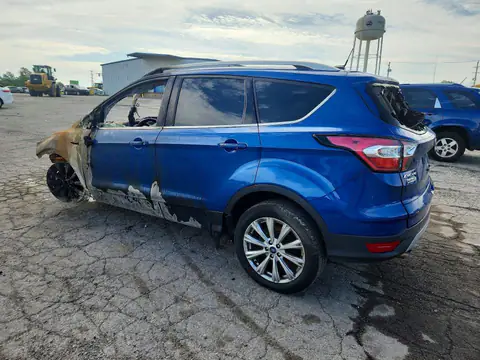 1FMCU0JD4HUE46381 — 2017 Ford Escape, photo 2 from Copart 14.10.2026, Front end