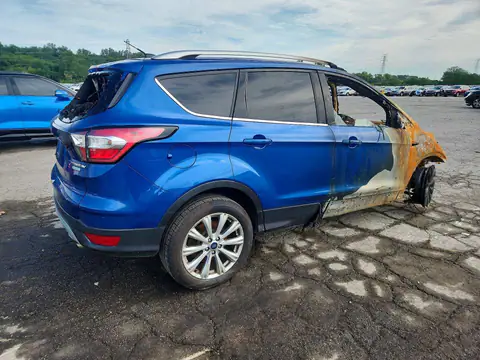 1FMCU0JD4HUE46381 — 2017 Ford Escape, photo 3 from Copart 14.10.2026, Front end