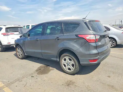 1FMCU0F7XHUD87193 — 2017 Ford Escape, zdjęcie 2 z Copart 22.10.2026, Przód
