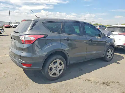1FMCU0F7XHUD87193 — 2017 Ford Escape, zdjęcie 3 z Copart 22.10.2026, Przód