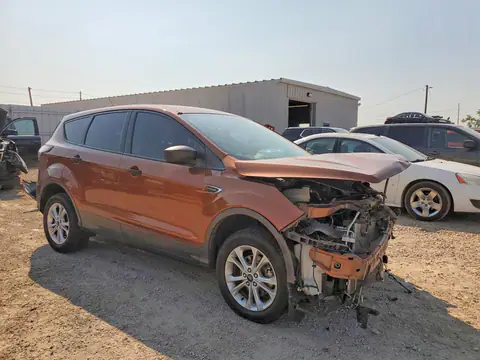 1FMCU0F73HUE07865 — 2017 Ford Escape, photo 4 from Copart 14.10.2026, Front end