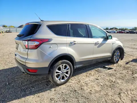1FMCU0GD4HUB21916 — 2017 Ford Escape, photo 3 from Copart 25.09.2026, Front end