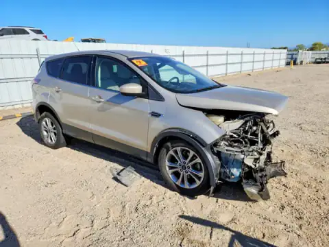 1FMCU0GD4HUB21916 — 2017 Ford Escape, photo 4 from Copart 25.09.2026, Front end