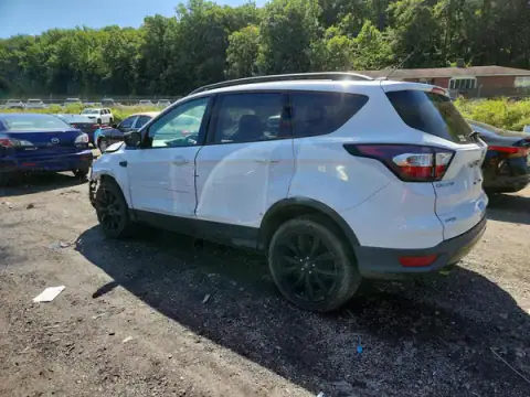 1FMCU9GDXHUE67389 — 2017 Ford Escape, photo 2 from Copart 22.10.2026, Side