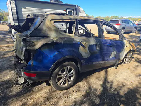 1FMCU0GD5HUB68405 — 2017 Ford Escape, photo 3 from Copart, Fire