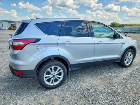 1FMCU9GD2HUC65971 — 2017 Ford Escape, photo 3 from Copart, Minor dents and scratches