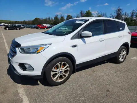 1FMCU9GD2HUA21236 — 2017 Ford Escape, Мелкие вмятины y царапины (Minor Dent/Scratches), fotos antes de reparar