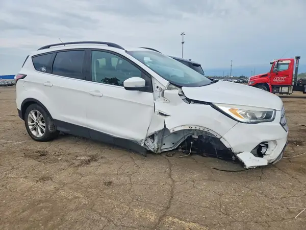 2017 FORD ESCAPE VIN 1FMCU0GD4HUA38258 фото 4