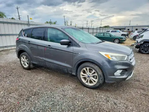 1FMCU0GD9HUD44047 — 2017 Ford Escape, фото 4 з Copart 30.09.2026, Механічні пошкодження