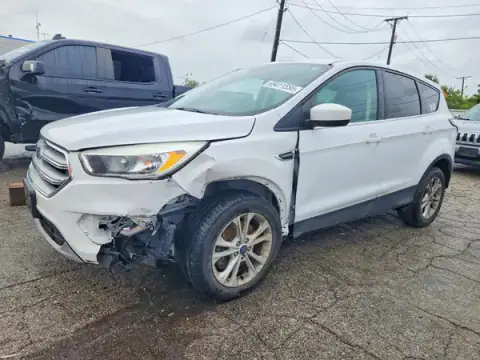 1FMCU9GDXHUC96367 — 2017 Ford Escape, წინა ნაწილი (Front End), ფოტოები შეკეთებამდე
