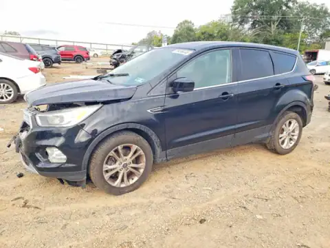 1FMCU9GD2HUC07844 Ford Escape 2017 — Front end damage, before-repair photo
