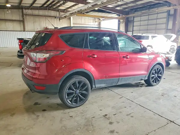 1FMCU0GD5HUA47065 — 2017 Ford Escape, photo 3 from Copart, Front end