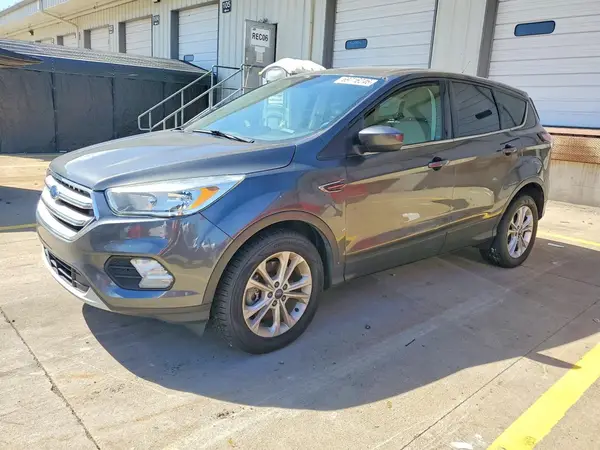 1FMCU9GD2HUB61738 Ford Escape 2017 — повреждение Механические повреждения, фото до ремонта