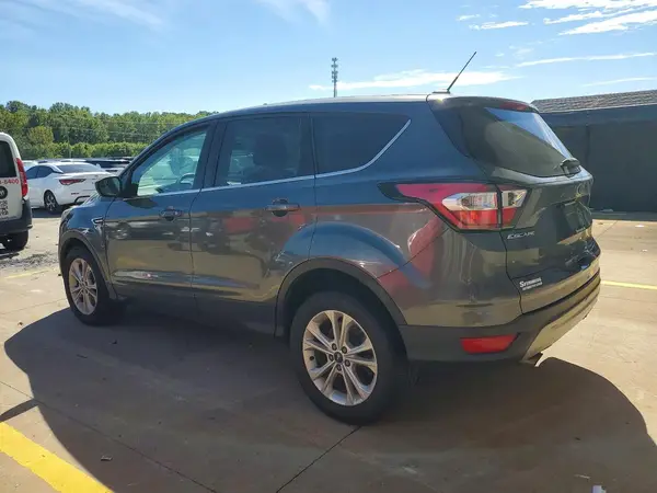 1FMCU9GD2HUB61738 — 2017 Ford Escape, фото 2 с аукциона Copart, Механические повреждения