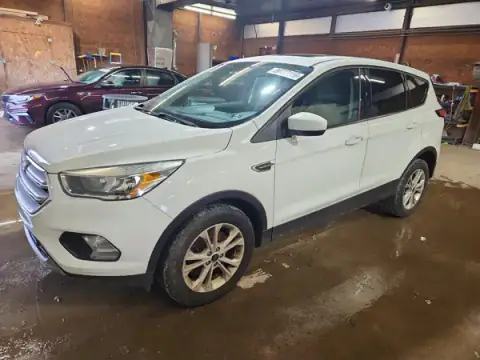 1FMCU9GD2HUB94917 — 2017 Ford Escape, Механічні пошкодження (Mechanical), фото до ремонту