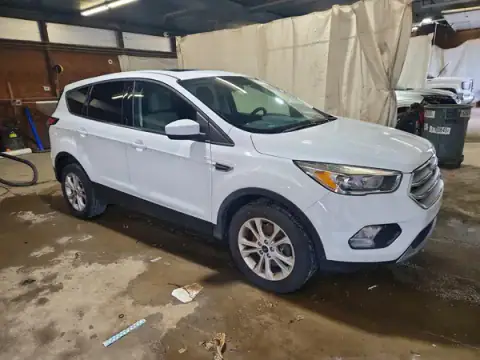 1FMCU9GD2HUB94917 — 2017 Ford Escape, zdjęcie 4 z Copart 24.09.2026, Uszkodzenia mechaniczne