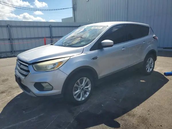 1FMCU9GD7HUE39565 Ford Escape 2017 — Interior fire damage, before-repair photo