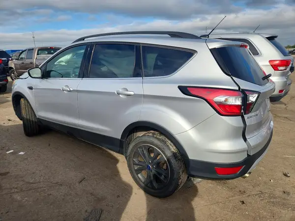 1FMCU0GD6HUD65129 — 2017 Ford Escape, zdjęcie 2 z Copart, Tył