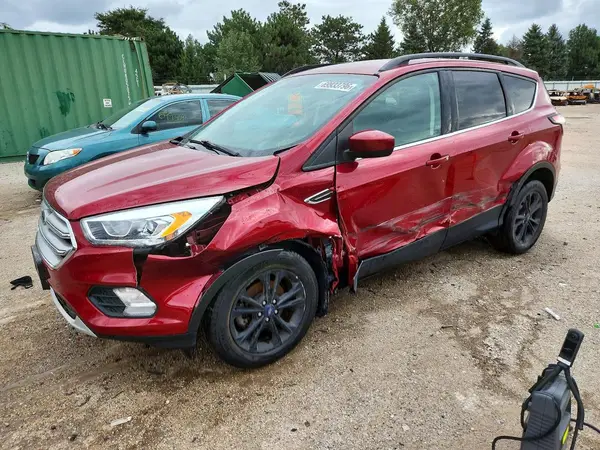 1FMCU0GD7HUD47030 Ford Escape 2017 — uszkodzenie Bok, zdjęcie przed naprawą