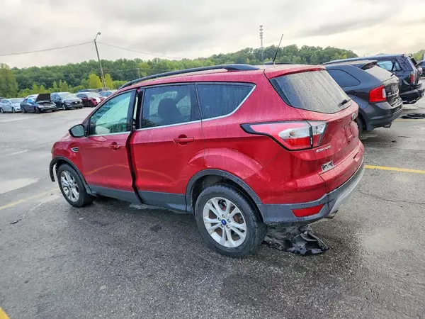 1FMCU9GD7HUB98896 — 2017 Ford Escape, photo 2 from Copart, Front end
