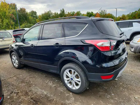 2017 Ford Escape VIN 1FMCU9G93HUB55524 фото 2