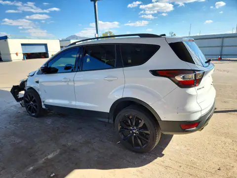 1FMCU0GD4HUC12782 — 2017 Ford Escape, photo 2 from Copart 16.10.2026, Front end