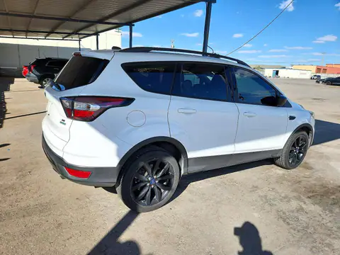 1FMCU0GD4HUC12782 — 2017 Ford Escape, photo 3 from Copart 16.10.2026, Front end