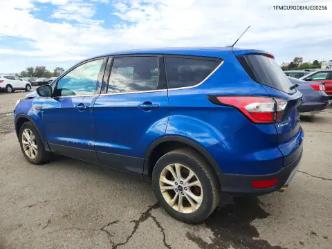 1FMCU9GD8HUE00256 — 2017 Ford Escape, ფოტო 2, Copart 23.10.2026, წინა ნაწილი