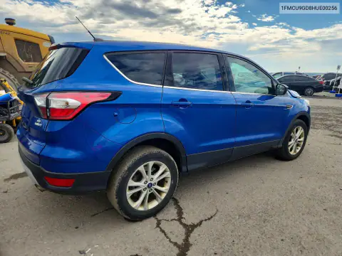 1FMCU9GD8HUE00256 — 2017 Ford Escape, ფოტო 3, Copart 23.10.2026, წინა ნაწილი
