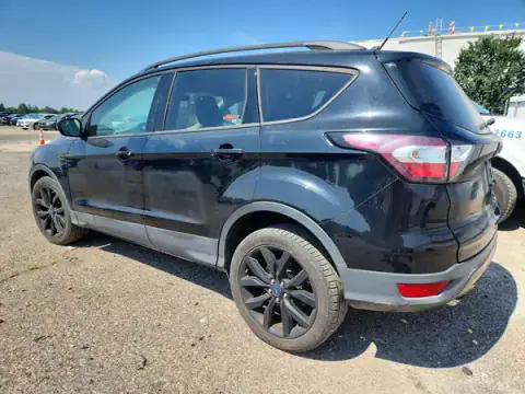 1FMCU0GD3JUD05444 — 2018 Ford Escape, zdjęcie 2 z Copart 29.09.2026, Normalne zużycie