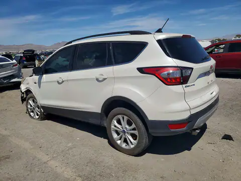 1FMCU0HD0JUA64800 — 2018 Ford Escape, photo 2 from Copart 22.10.2026, Front end