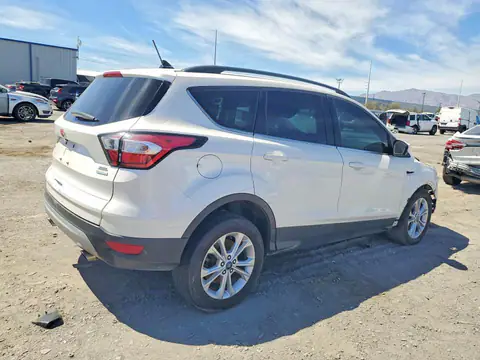 1FMCU0HD0JUA64800 — 2018 Ford Escape, photo 3 from Copart 22.10.2026, Front end